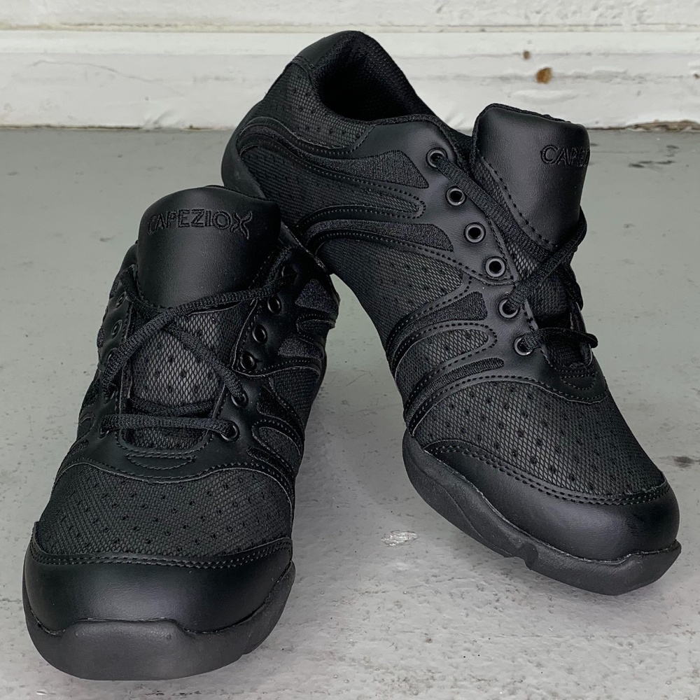 Capezio Black Bolt Dansneaker